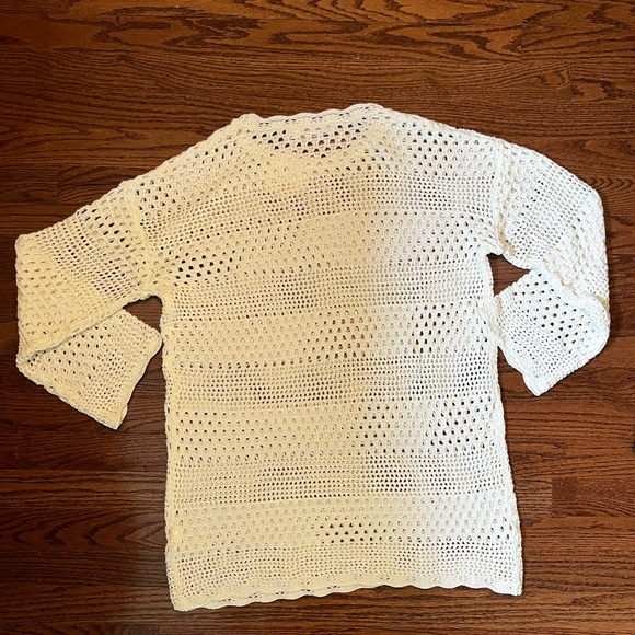 Seaside Whispers Crocheted Cover-Up with delicate crochet detailing. NWT - Picture 4 of 7